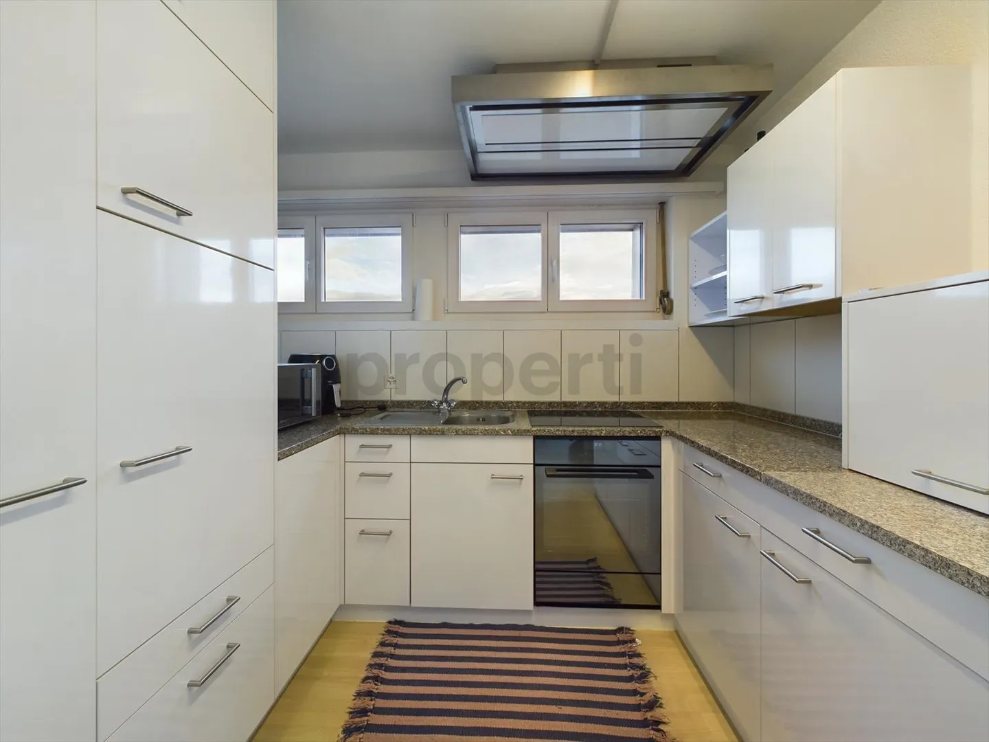 Appartement 1.5 pièces calme et meublé à Dällikon - Photo 2 sur 7