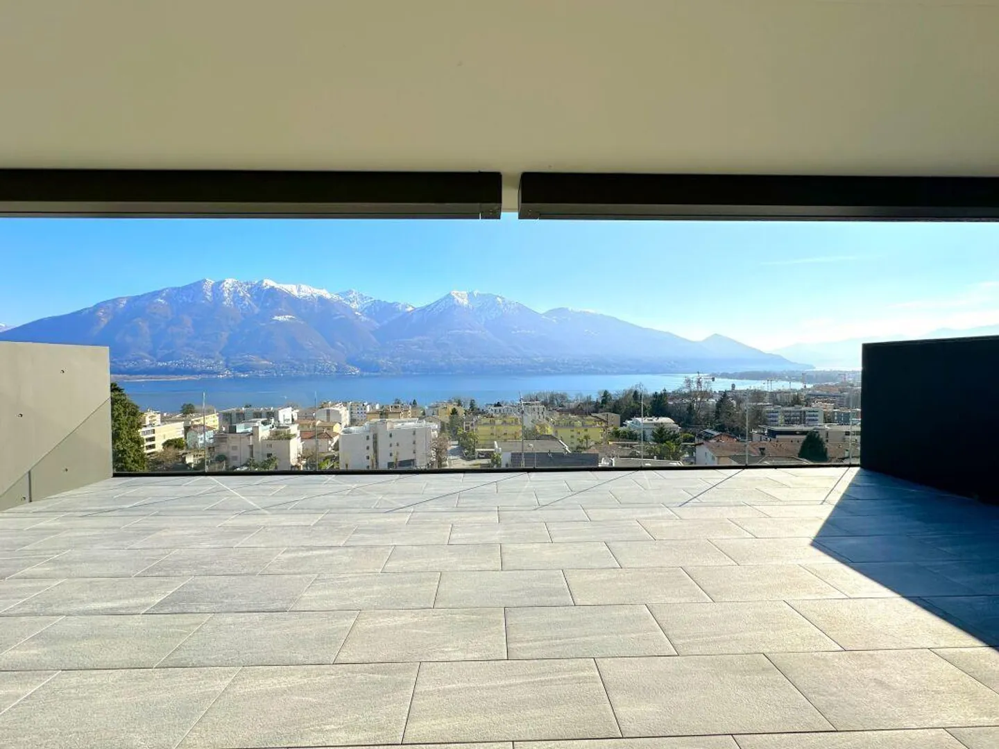 Vivere prestigiosamente a Minusio nella Residenza Estate & Esplanade - Foto 1 di 14