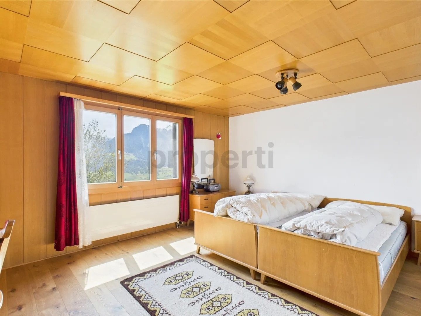 Opportunité unique à Morissen - Lumnezia / Belle maison de 2 familles avec vue magnifique sur les montagnes à vendre - Photo 7 sur 13