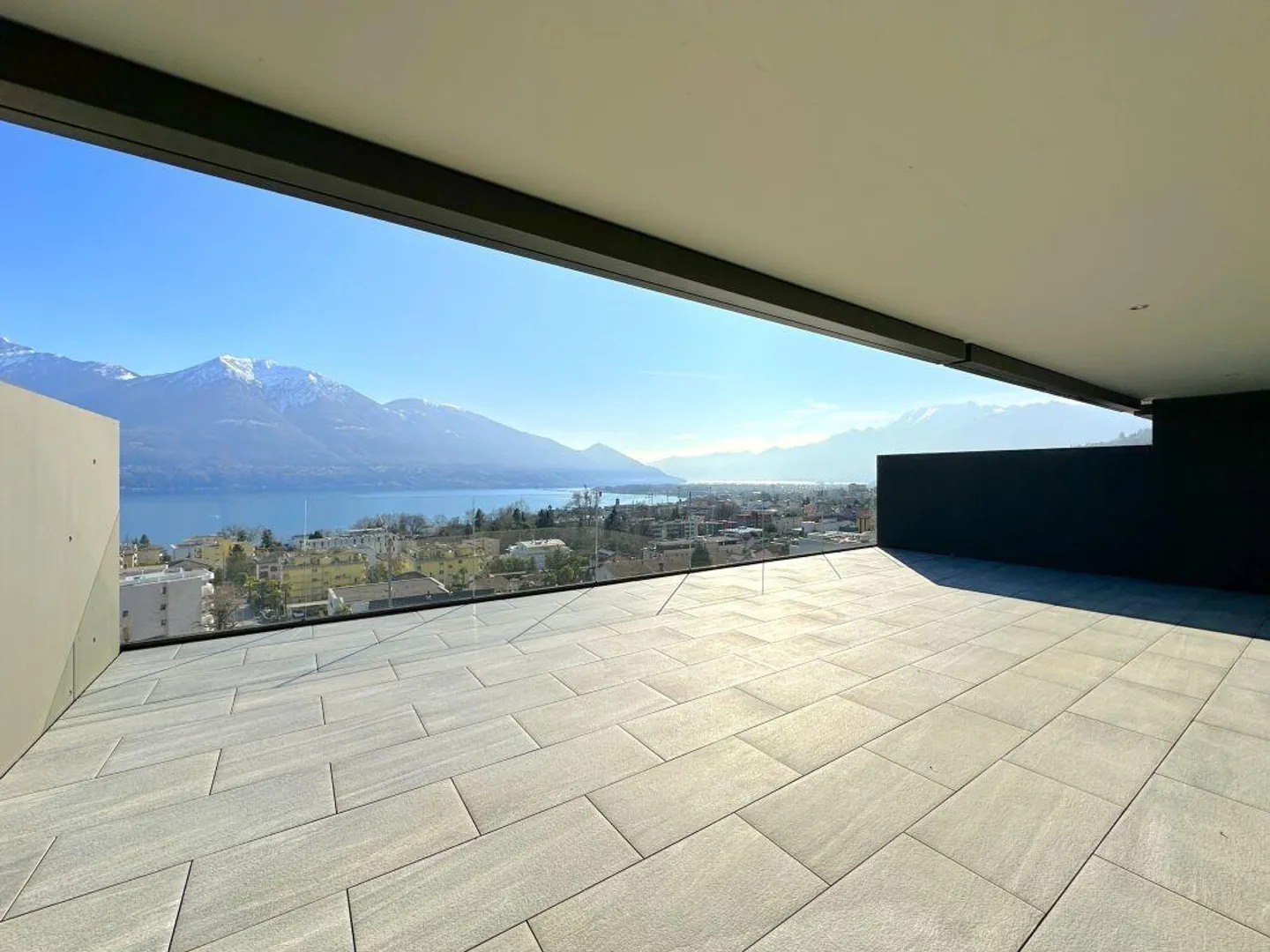 Vivere prestigiosamente a Minusio nella Residenza Estate & Esplanade - Foto 3 di 14