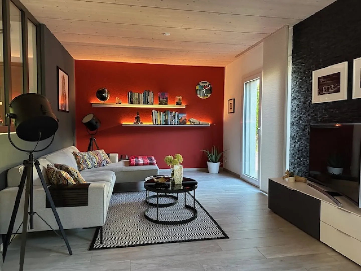 Chabrey - Individual villa with 5.5 rooms - Photo 3 of 8