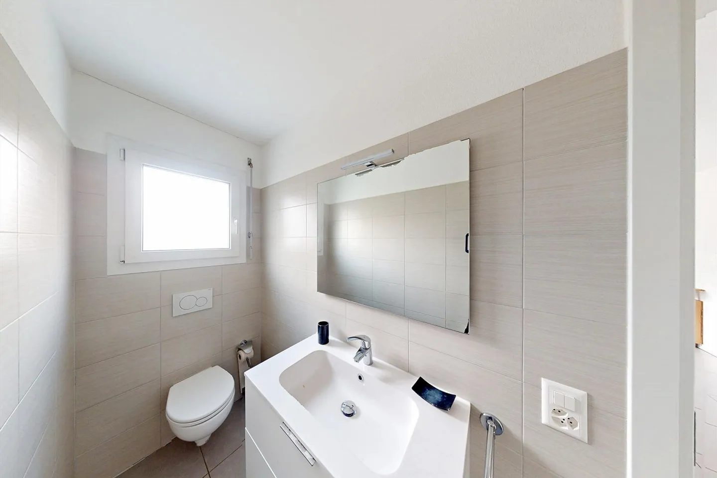 Apartment for rent - Photo 7 of 8