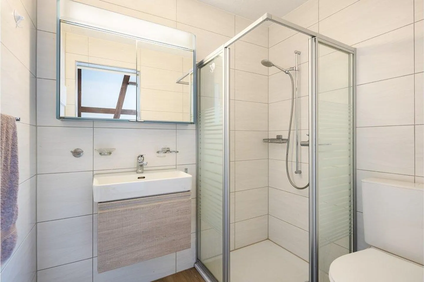 Appartement 4.5 pièces dans le style chalet - Photo 4 sur 6