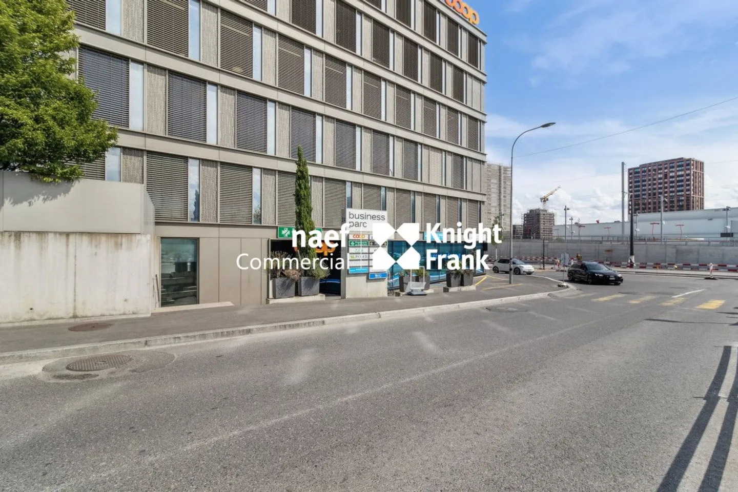 Commerce - Photo 2 of 10