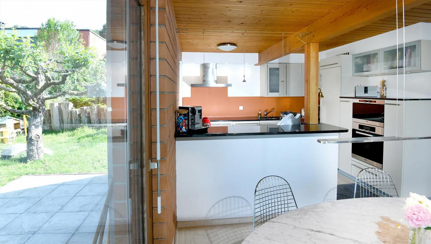 Maison individuelle indépendante avec vue spectaculaire - Photo 3 sur 15
