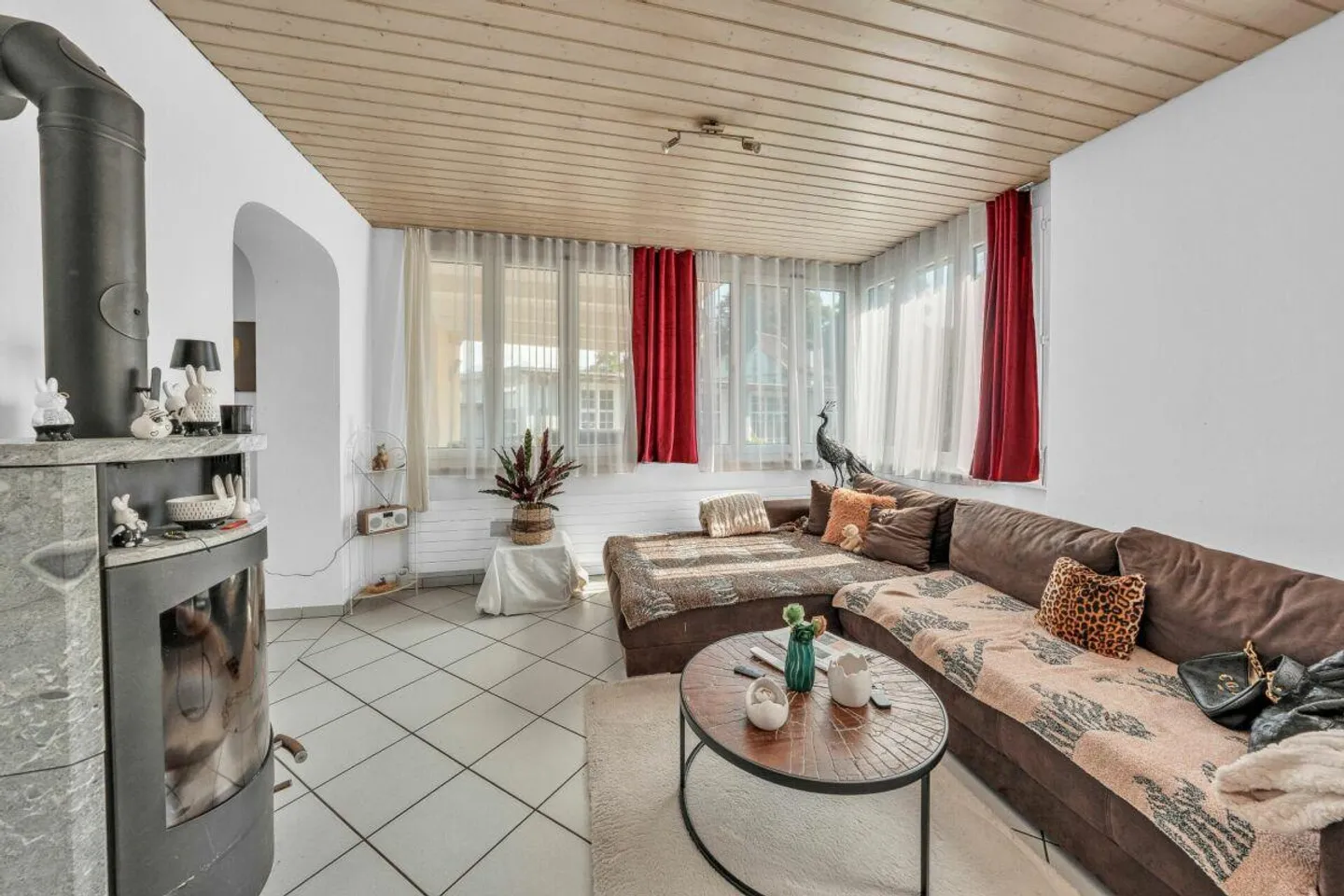 Double Family House - Photo 3 of 10