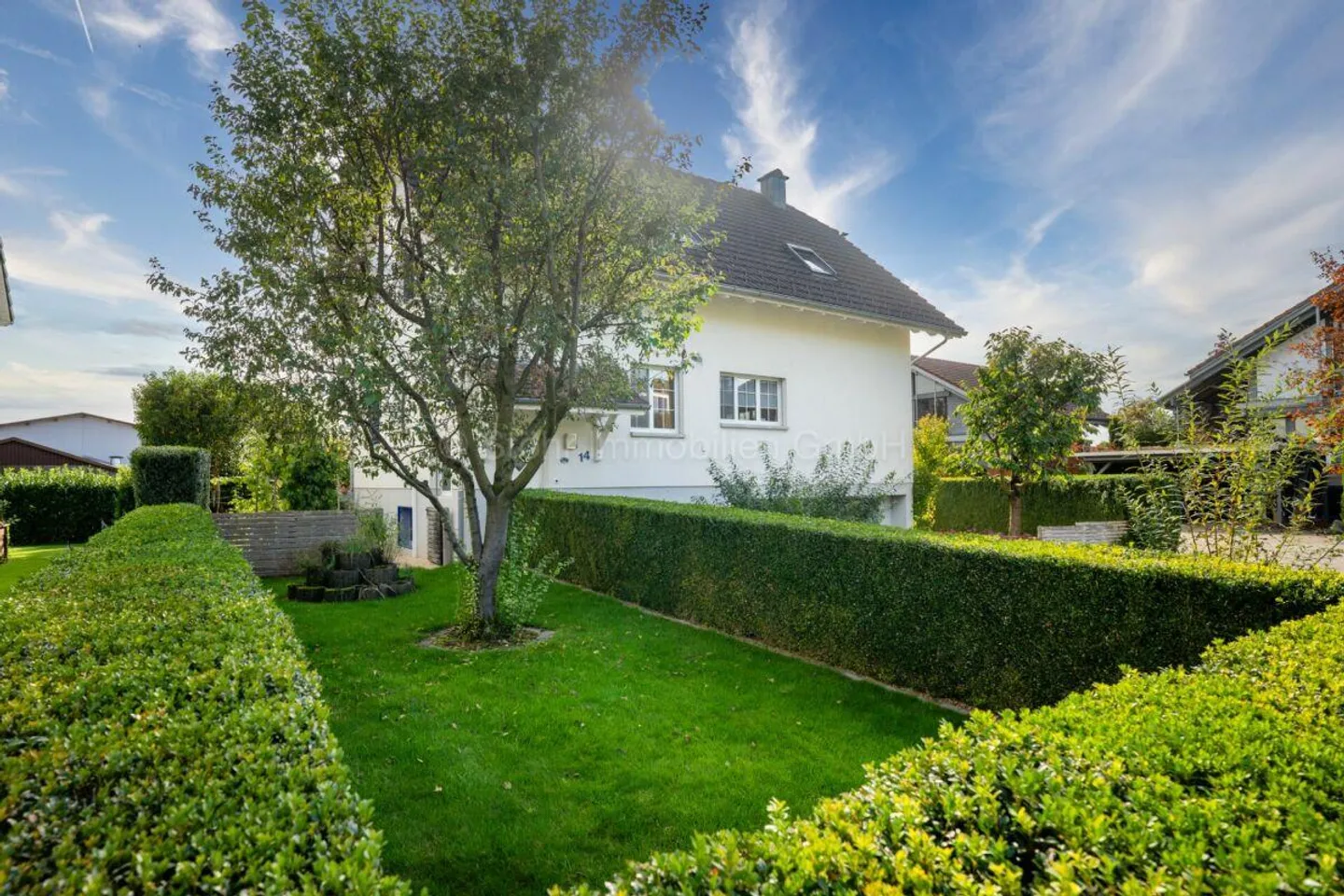 Maison individuelle exclusive de 5,5 pièces avec piscine - Indépendante et confortable - Photo 17 sur 23