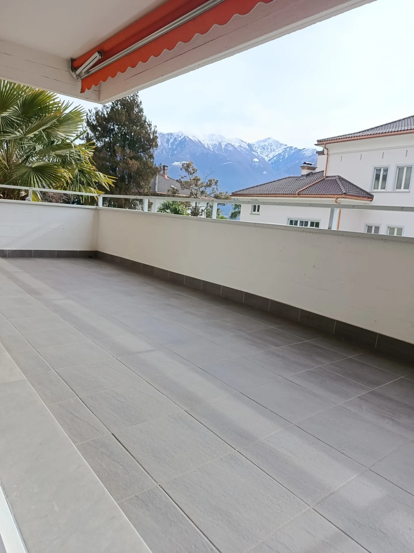 MURALTO - Wir vermieten geräumige 4½ Zimmer mit Seeblick - Foto 6 von 28