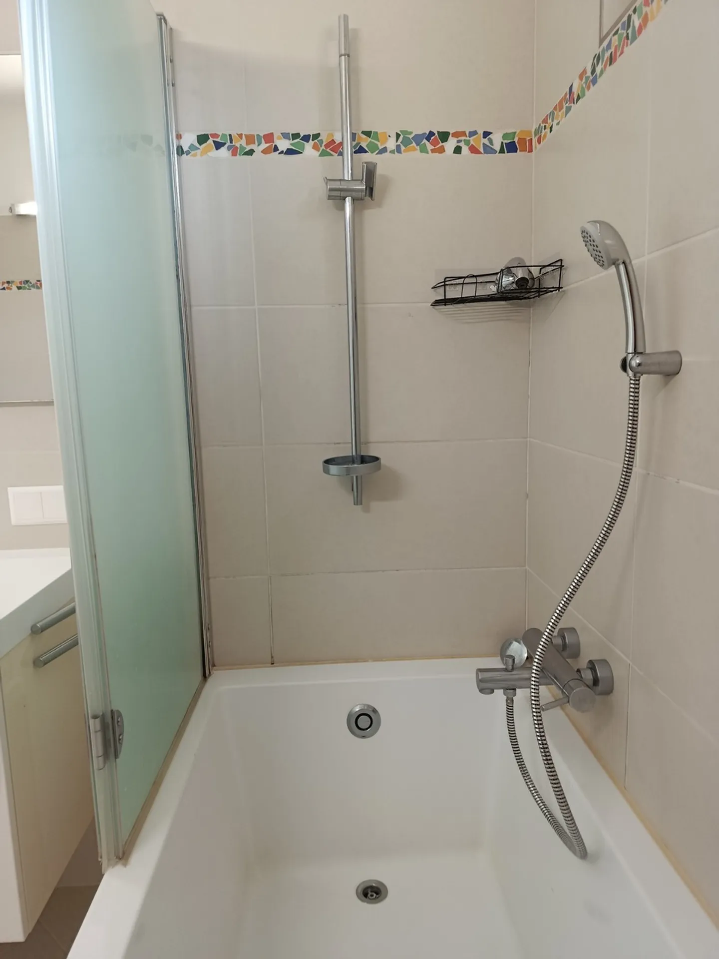 MURALTO - Wir vermieten geräumige 4½ Zimmer mit Seeblick - Foto 26 von 28