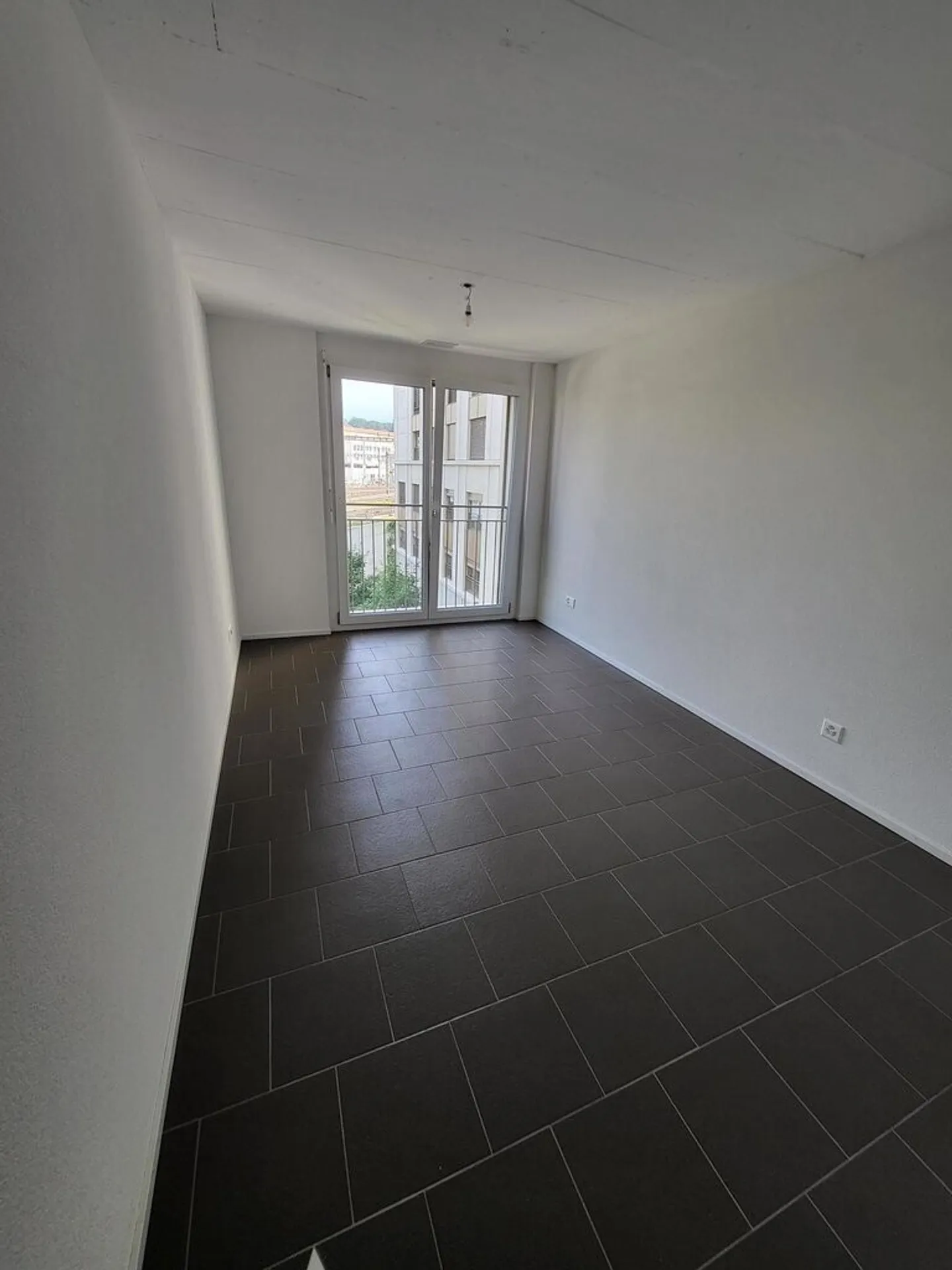 A saisir ! Studio Idéalement situé proche de la gare CFF de Fribourg ! - Photo 2 sur 5