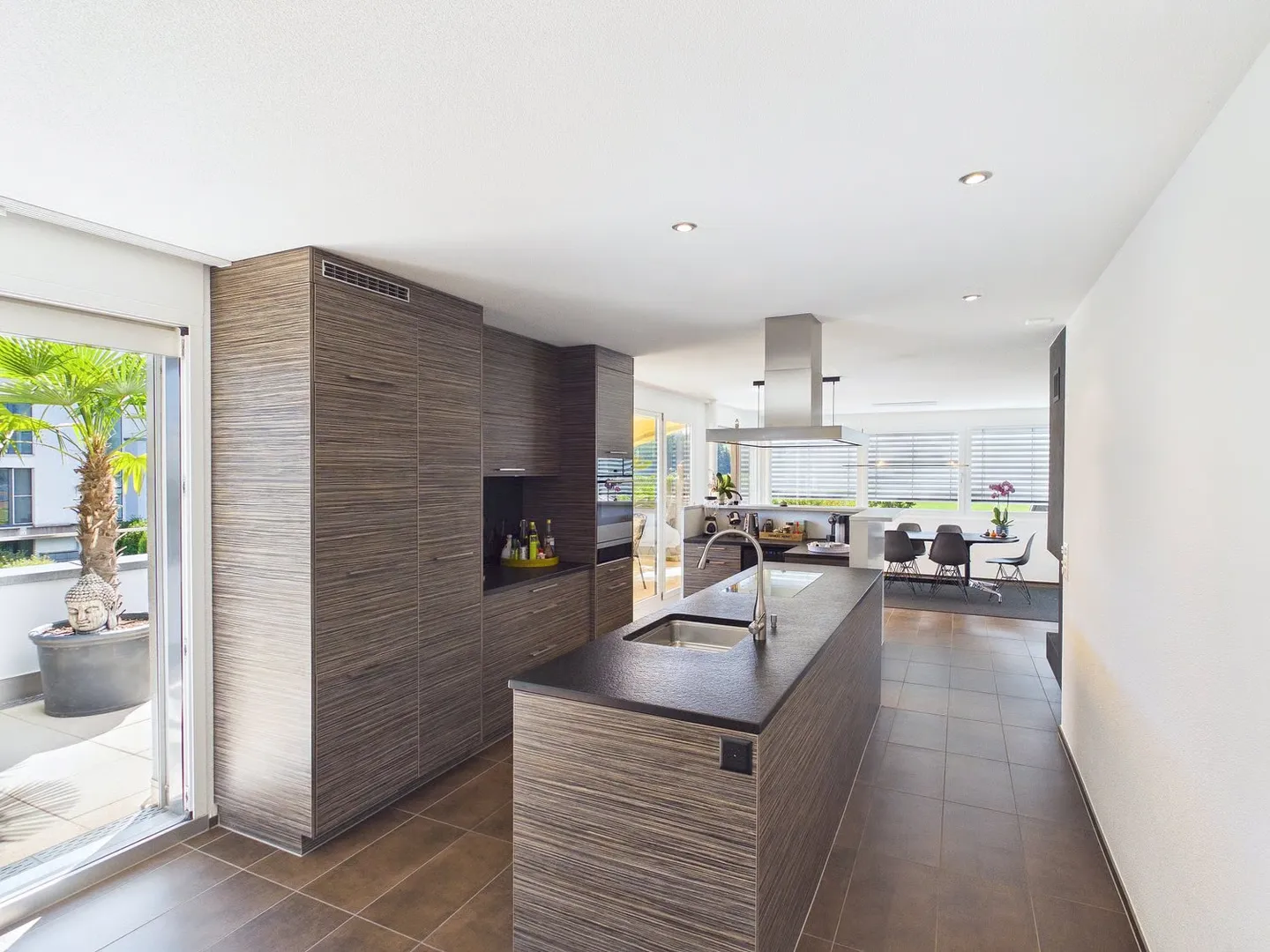 Exclusive penthouse apartment with spacious terraces - Photo 6 of 13
