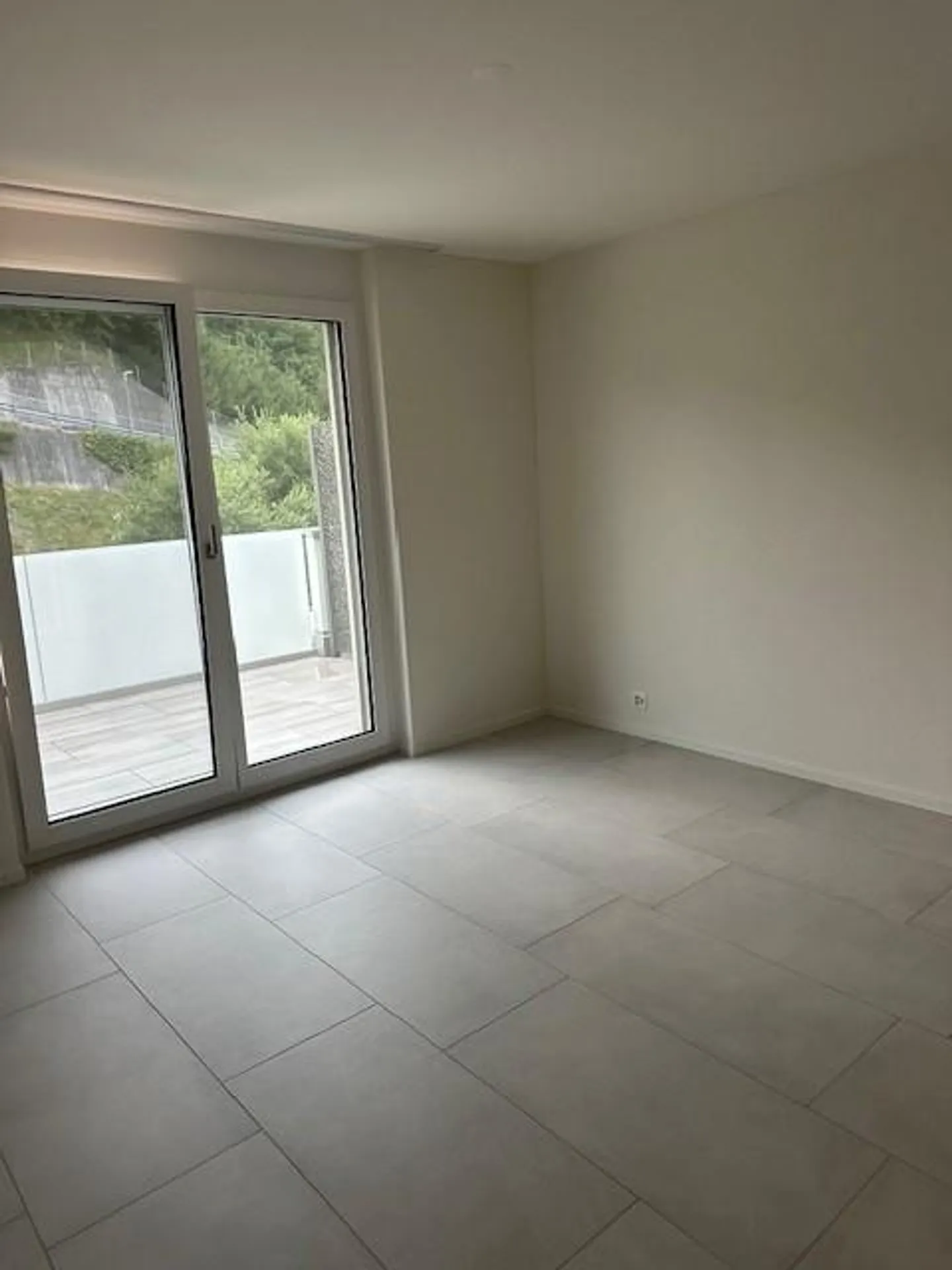 Dreamlike 2.5 Attic Apartment with Large Terrace and Garden - Photo 5 of 8