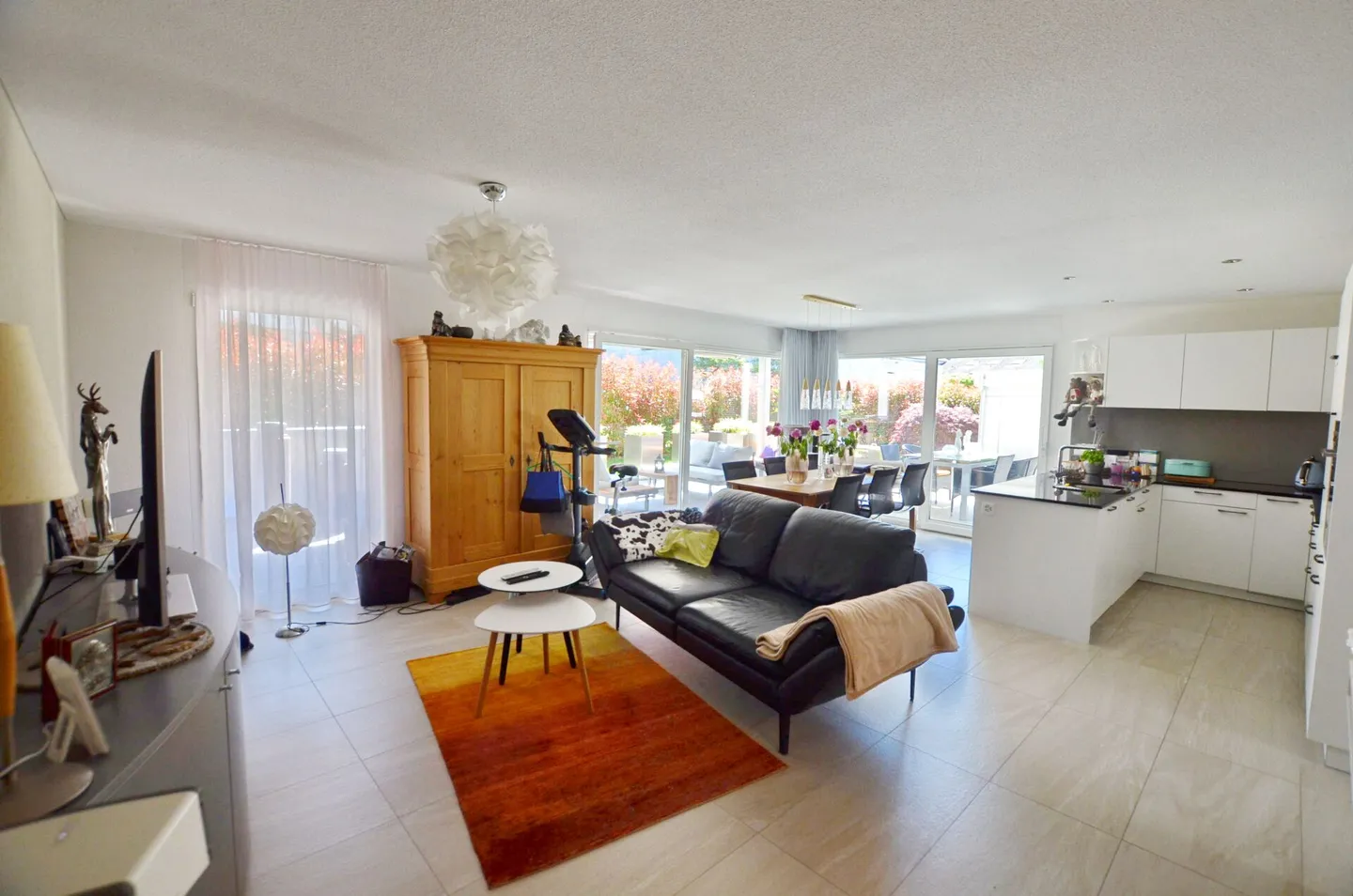 Appartamento in vendita - Foto 2 di 5