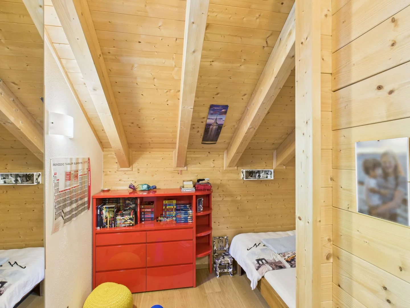 Wunderschönes Chalet mit unverbauter Aussicht auf die Berge - Foto 10 von 16