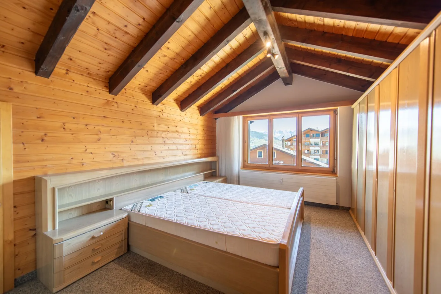 Appartement duplex 3.5 pièces avec studio supplémentaire à Grächen - Flair alpin en emplacement privilégié - Photo 11 sur 20