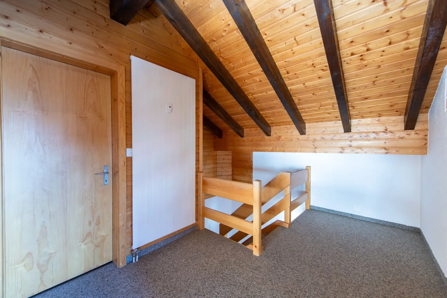 Appartement duplex 3.5 pièces avec studio supplémentaire à Grächen - Flair alpin en emplacement privilégié - Photo 13 sur 20