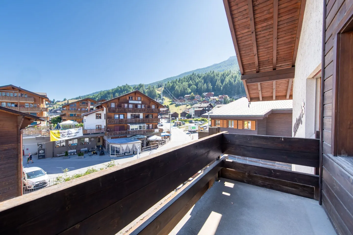 Appartement duplex 3.5 pièces avec studio supplémentaire à Grächen - Flair alpin en emplacement privilégié - Photo 15 sur 20