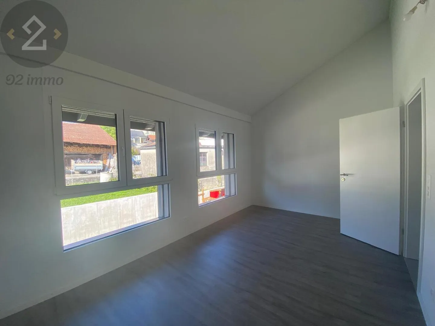 Villa 5.5 rooms with magnificent view 10 min from Matran - Photo 7 of 13