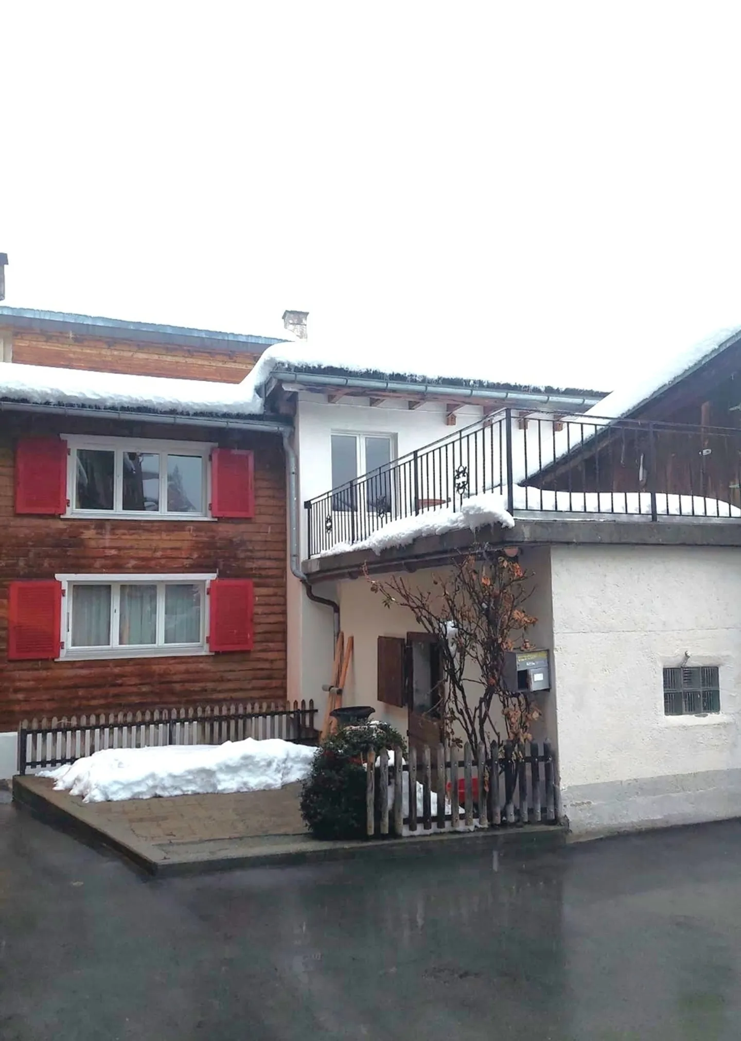 Charmantes Chalet in Disentis - Foto 1 von 13