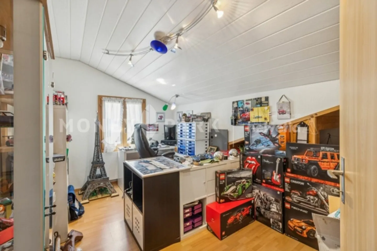 Appartement en attique de 4,5 pièces avec vue - Photo 7 sur 13