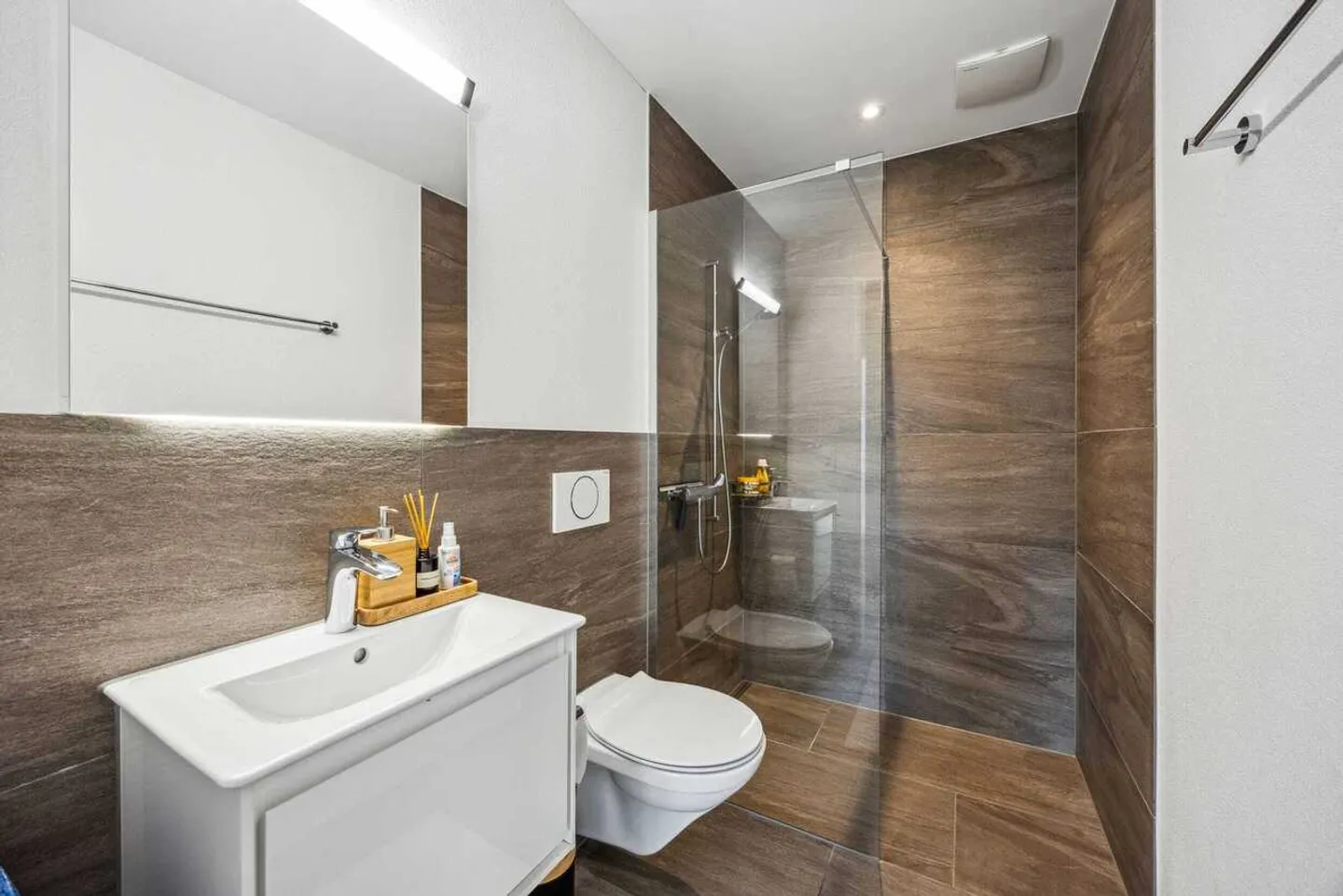 Charming 3.5-room apartment in the heart of Menziken - Photo 10 of 13