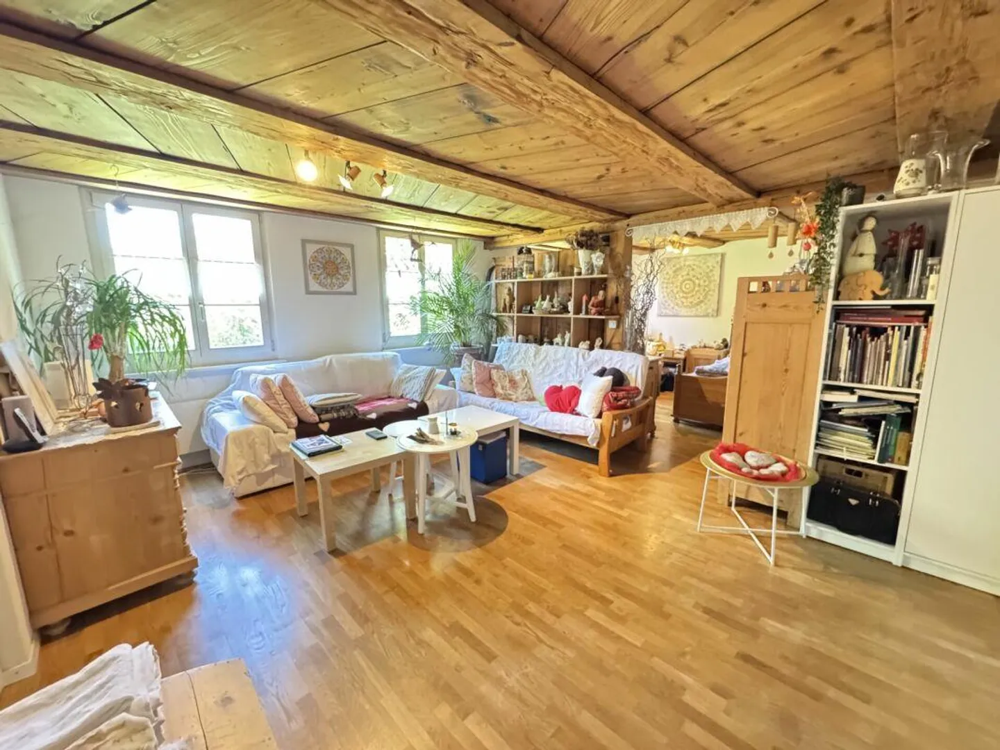 Charmante appartement 3.5 pièces avec atelier - Photo 3 sur 9