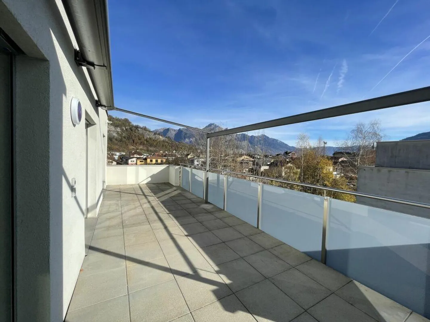 Attic Dream! 4.5-room apartment with mountain view sought? - Photo 2 of 18