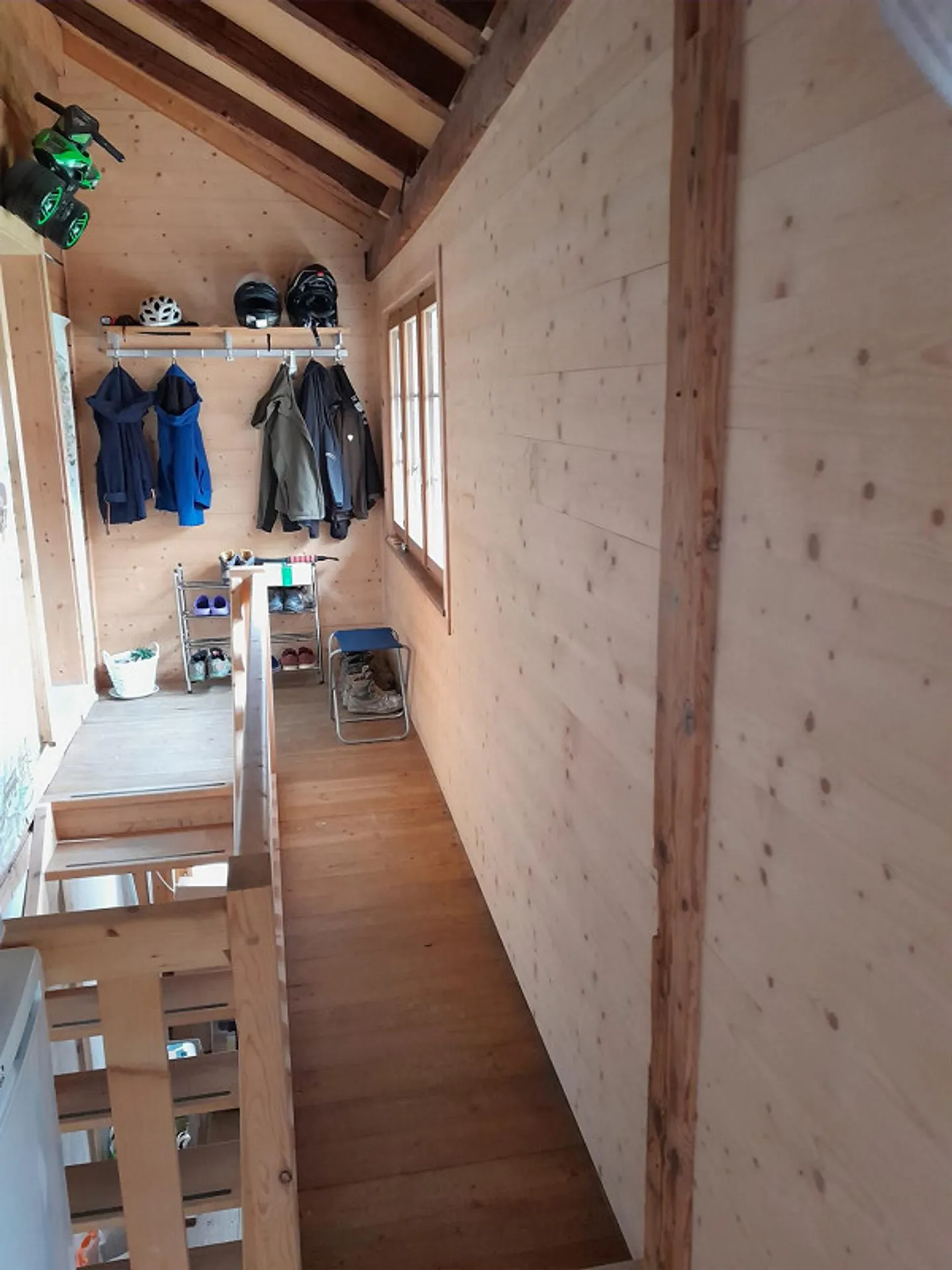Schöne 3.5 Zimmer Wohnung in Holzhaus - Foto 13 di 14