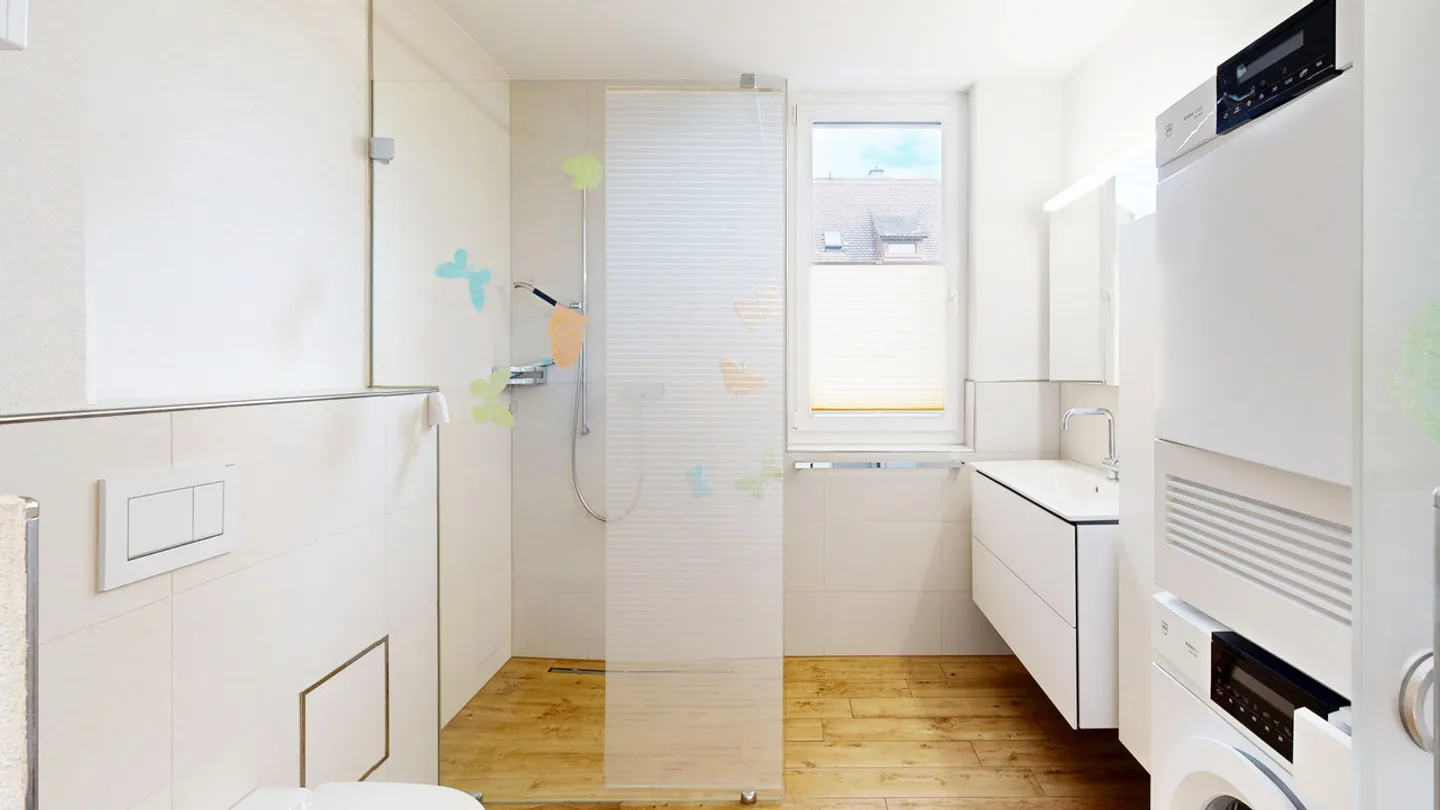 Modern 2.5-room apartment with winter garden and carport - Photo 6 of 9