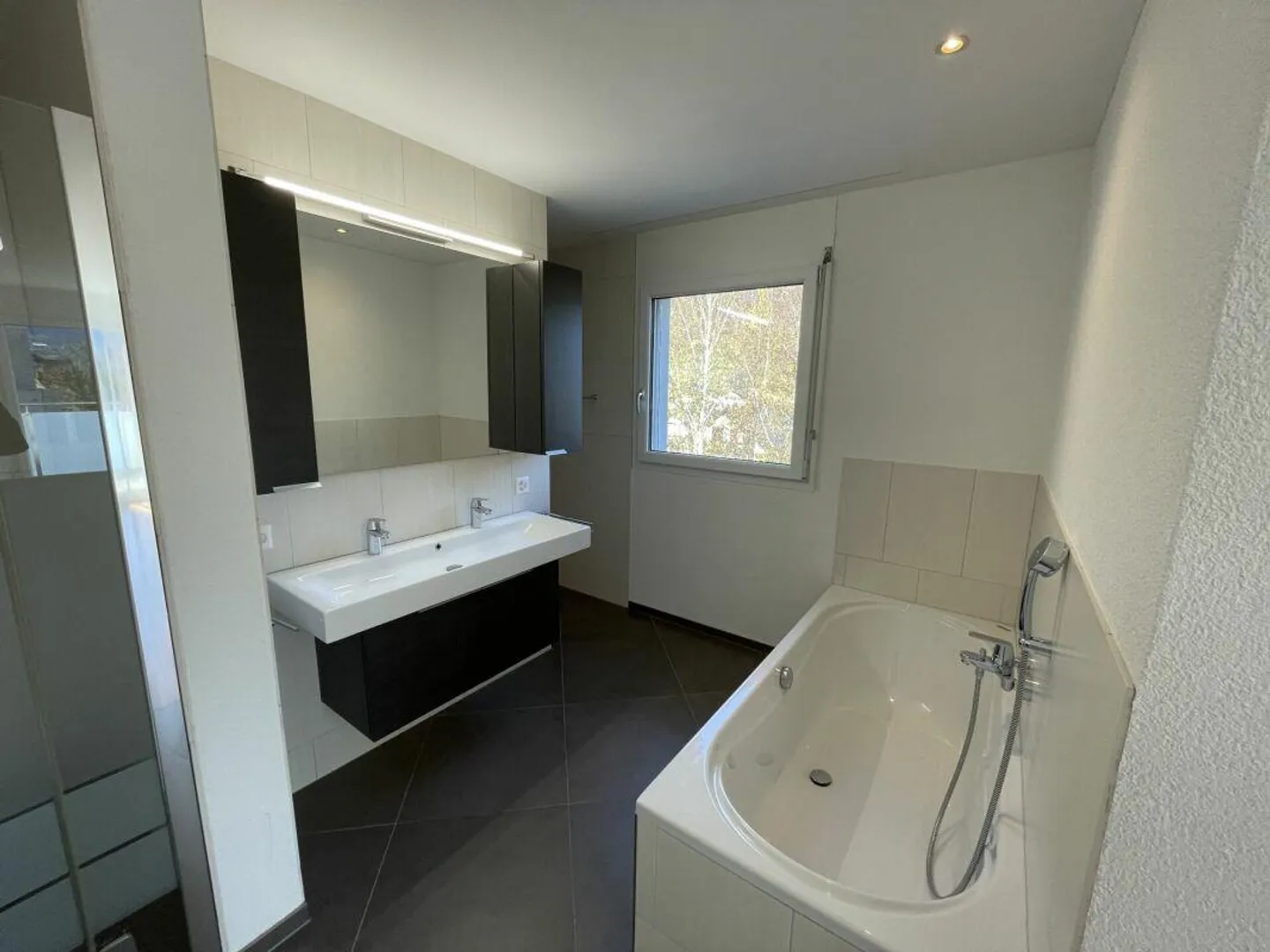 Attic Dream! 4.5-room apartment with mountain view sought? - Photo 10 of 18