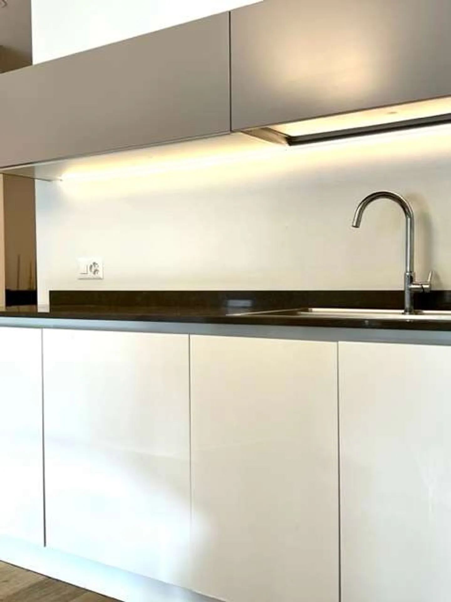 Magnifique appartement de 3,5 pièces de haute qualité - Photo 5 sur 13