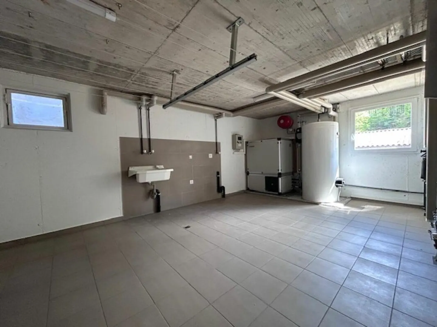BELLE MAISON INDIVIDUELLE AVEC JARDIN ET 4 PLACES DE PARKING - Photo 23 sur 30