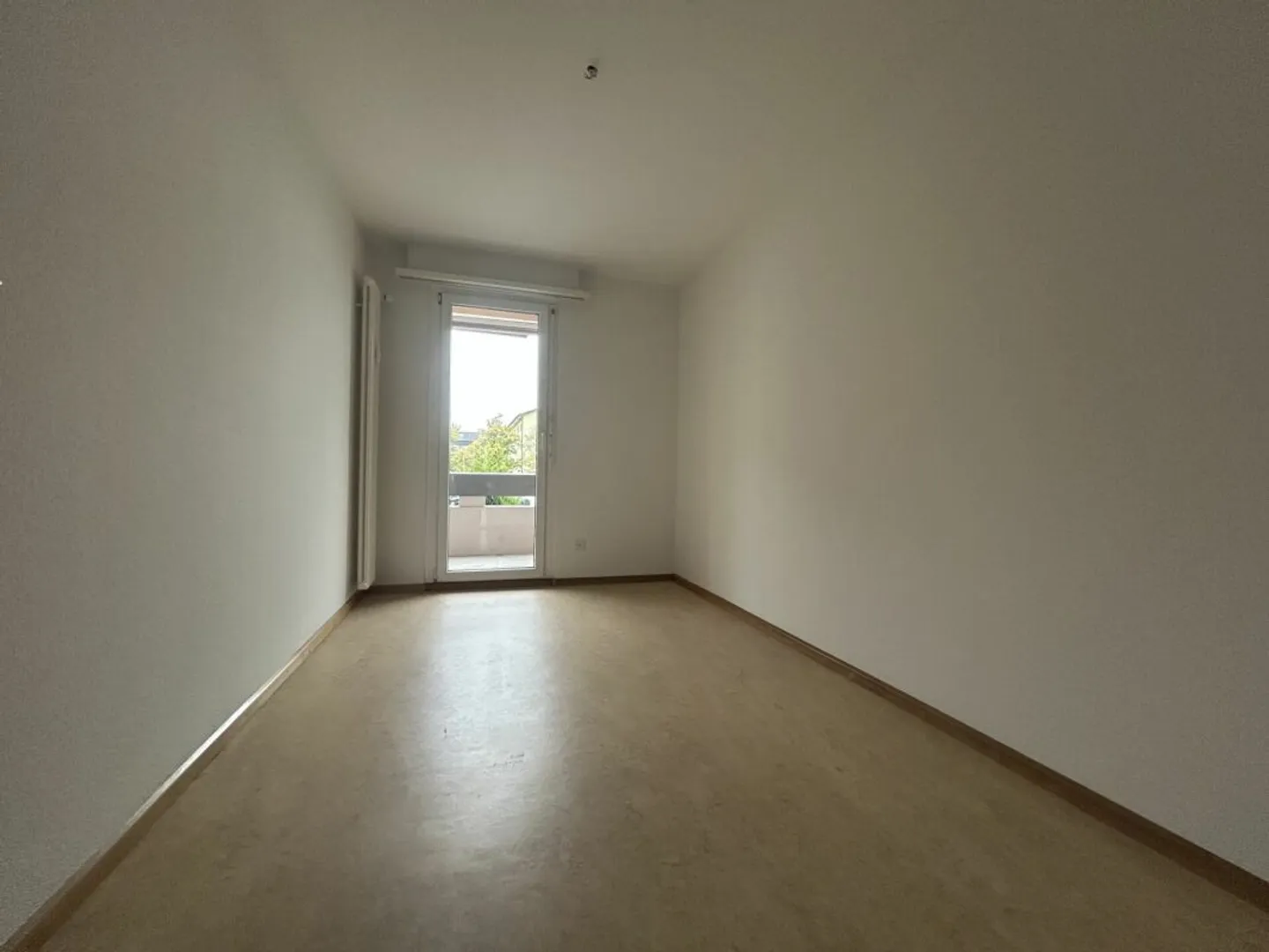 Apartment for rent - Photo 8 of 10