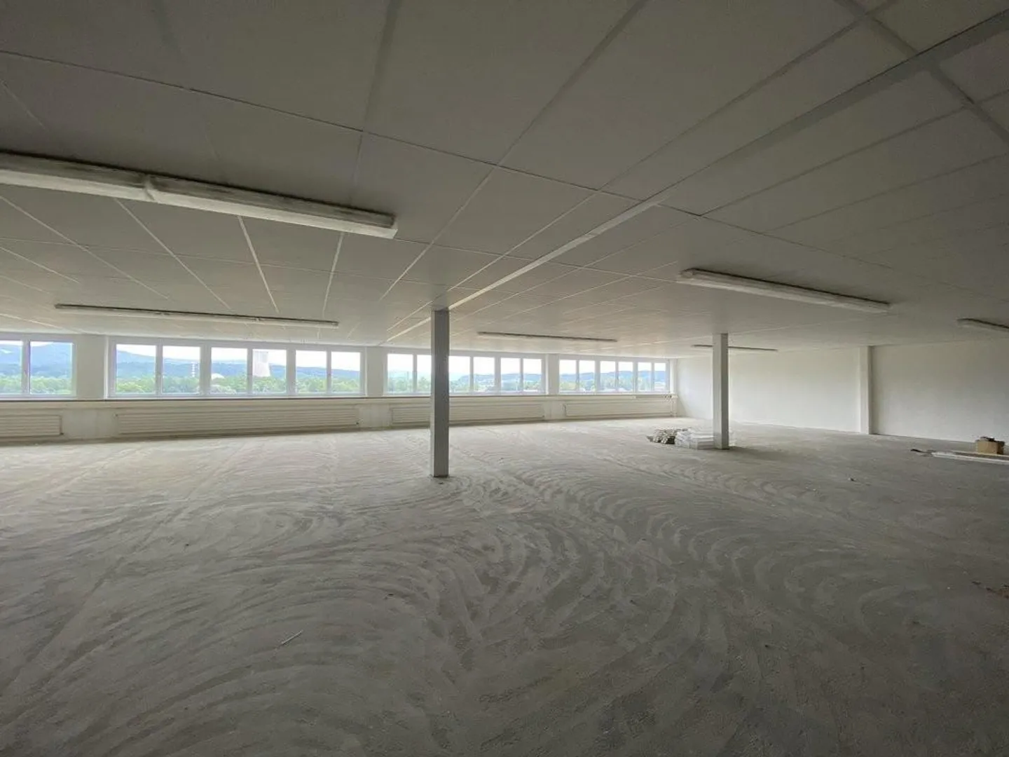 Infrastruttura commerciale recentemente ristrutturata - aree parziali possibili - Foto 5 di 8