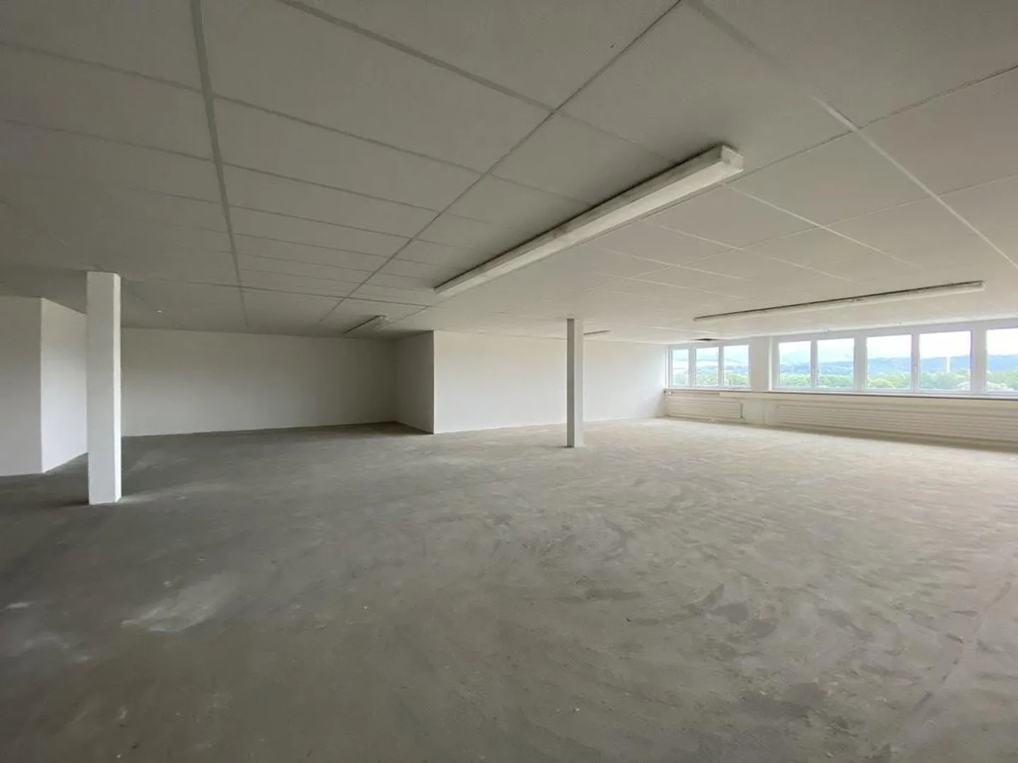 Infrastruttura commerciale recentemente ristrutturata - aree parziali possibili - Foto 6 di 8
