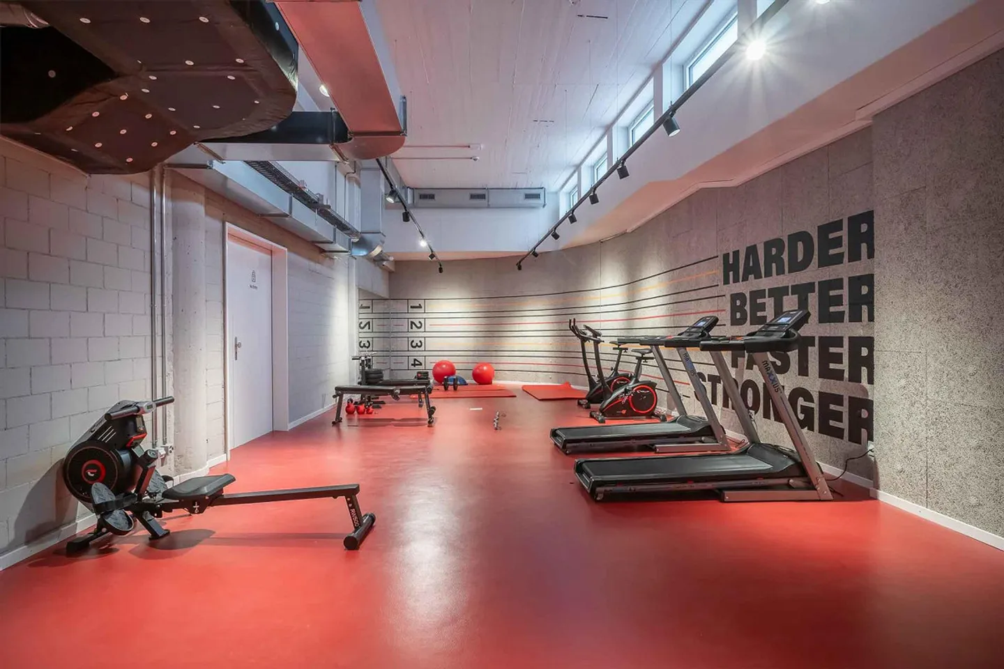 City Pop - Cosy Studio Apartments just next to HB Zürich - Photo 1 of 14