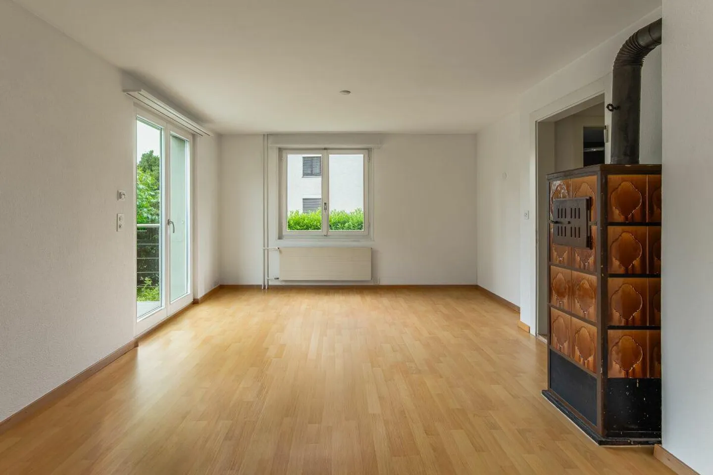 Semi-Detached House with Apartment - Photo 19 of 21