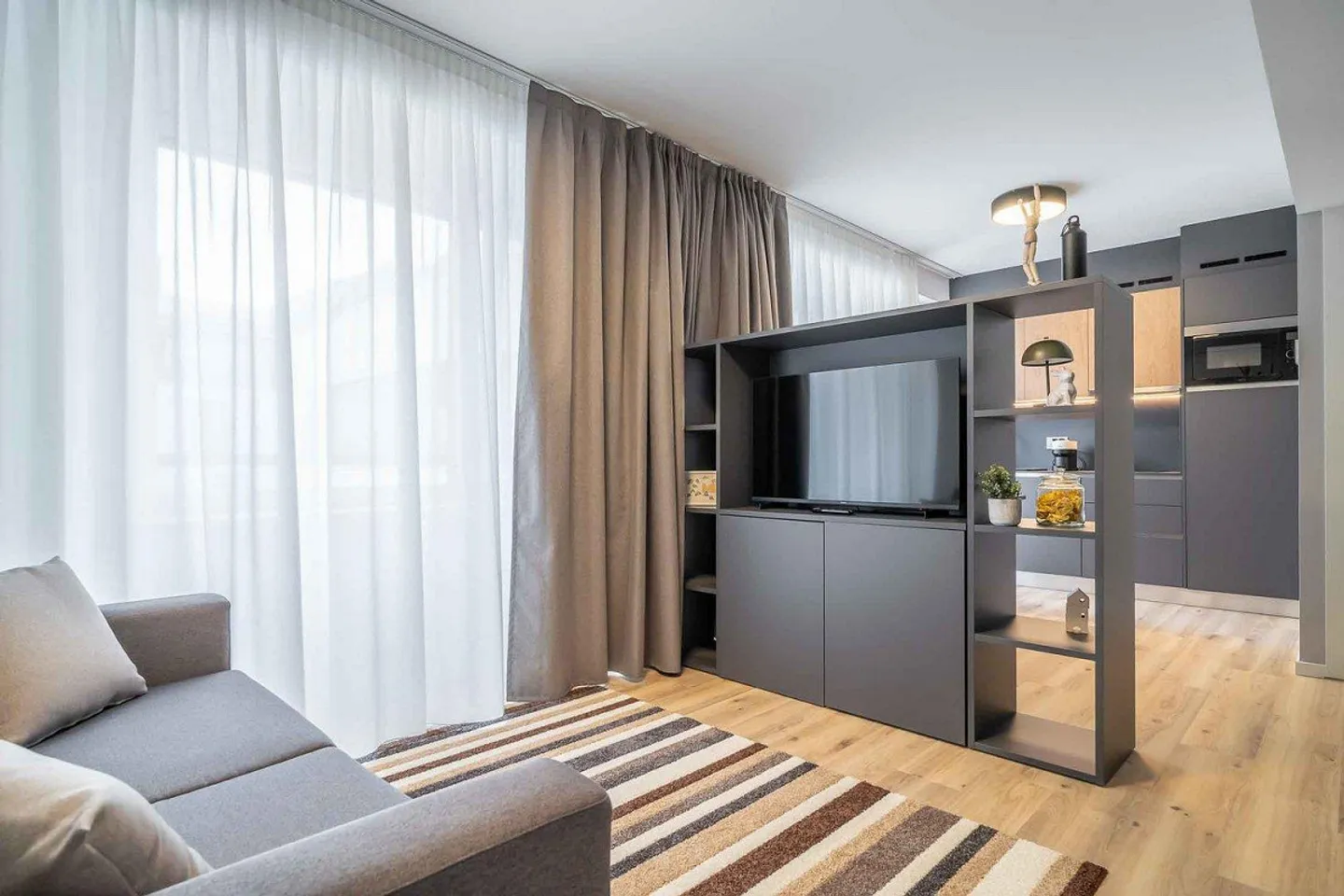 City Pop - Cosy Studio Apartments just next to HB Zürich - Photo 9 of 14