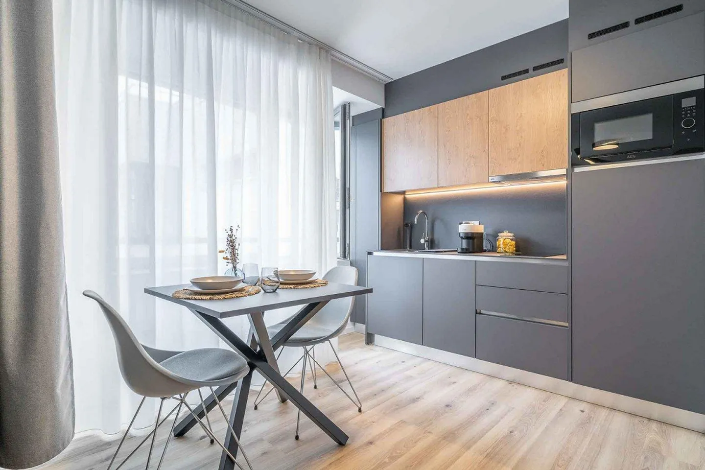 City Pop - Cosy Studio Apartments just next to HB Zürich - Photo 11 of 14