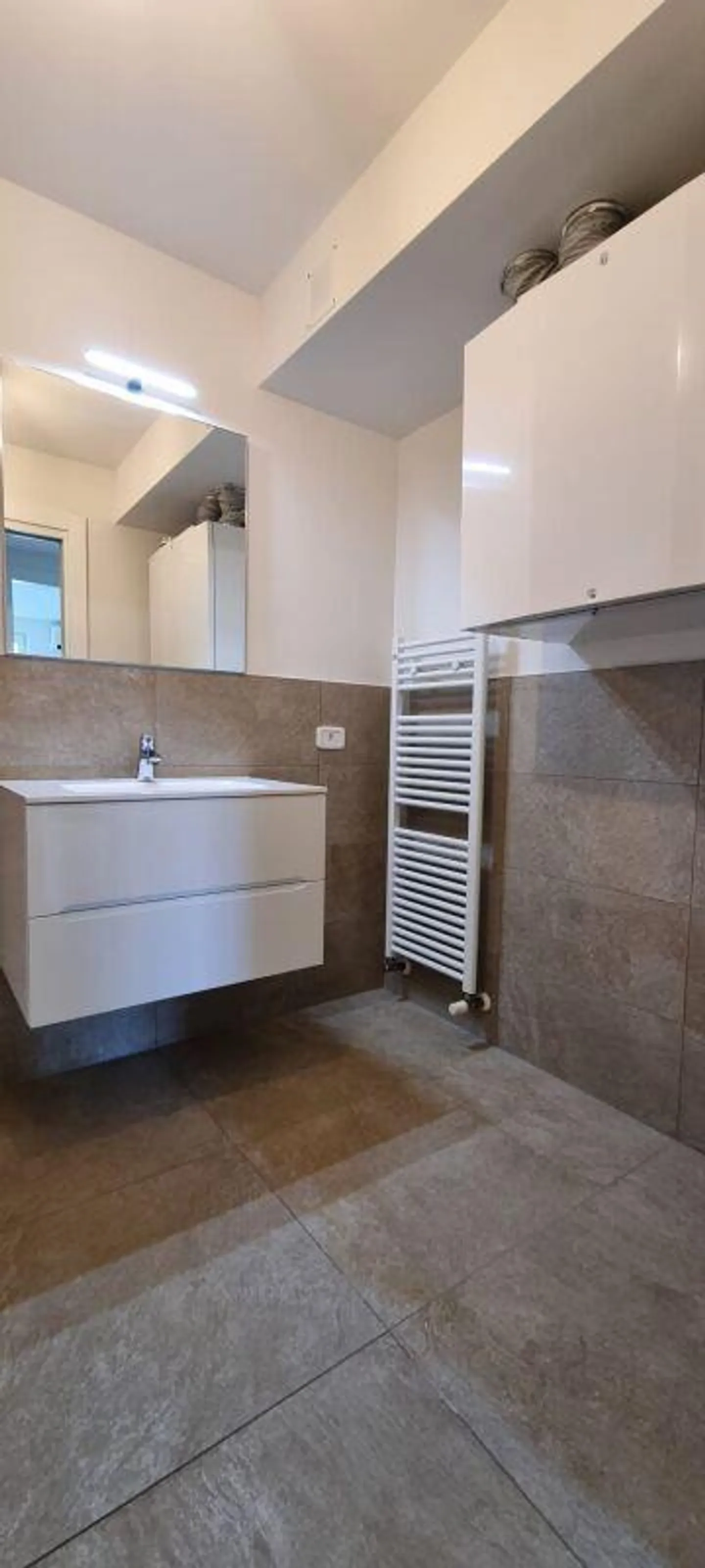Modernes Apartment in Sant'Antonino - Foto 9 von 13