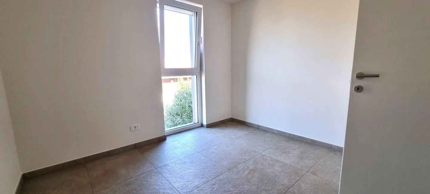 Modernes Apartment in Sant'Antonino - Foto 10 von 13