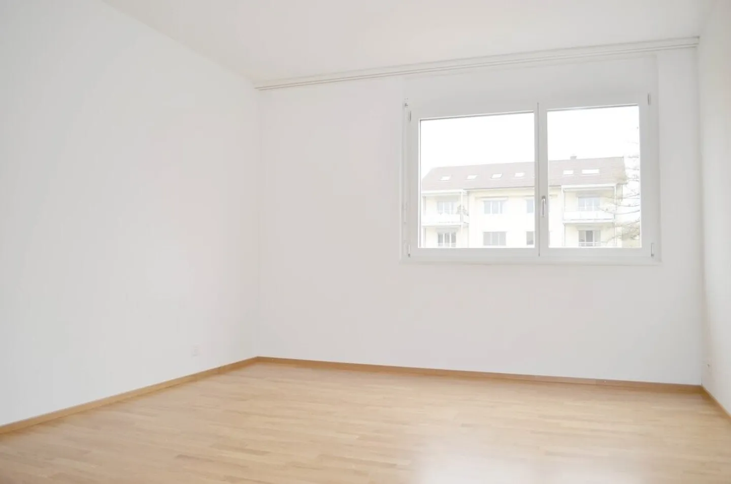 Modern Family Apartment - Photo 4 of 12