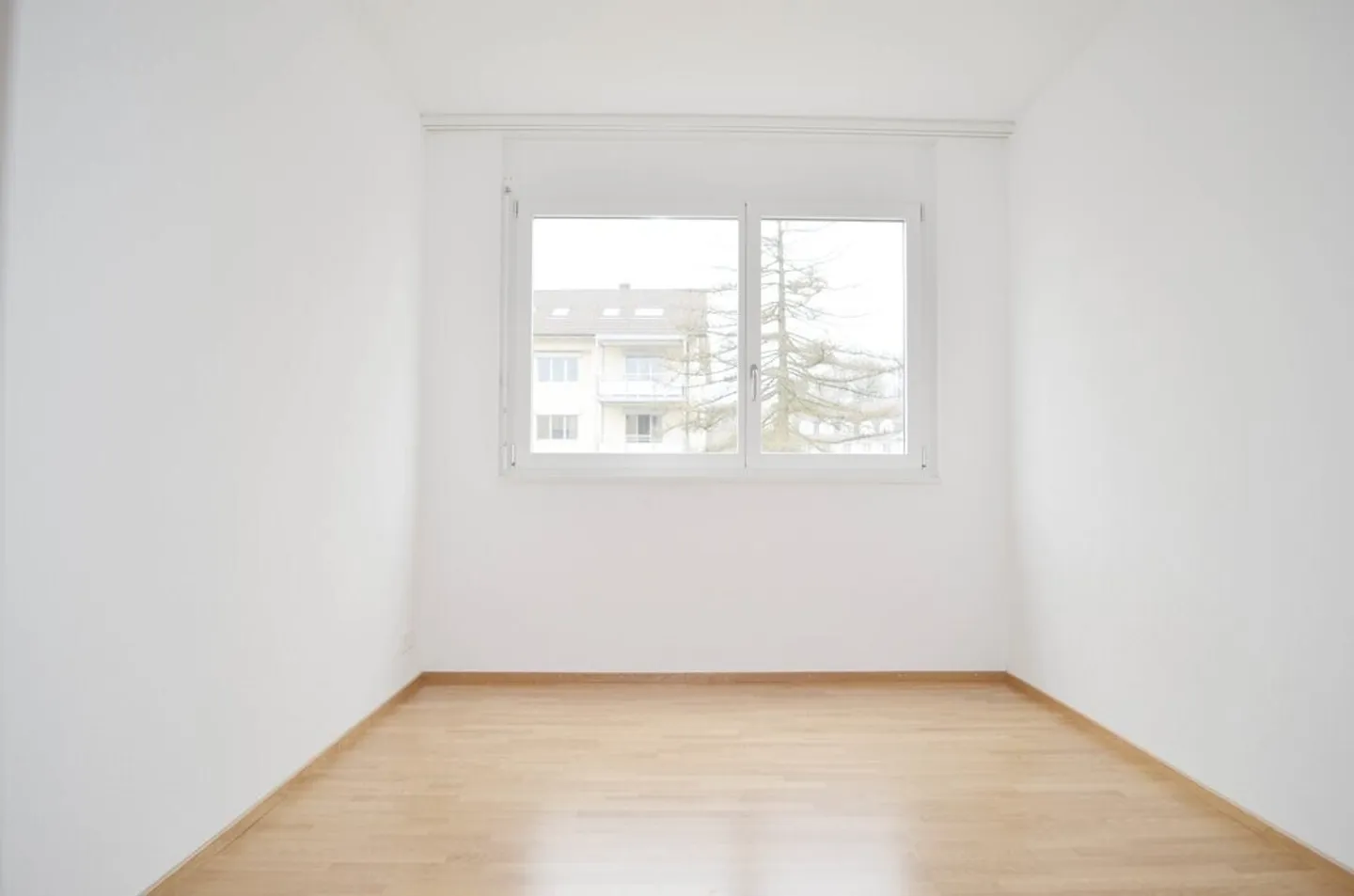 Modern Family Apartment - Photo 5 of 12