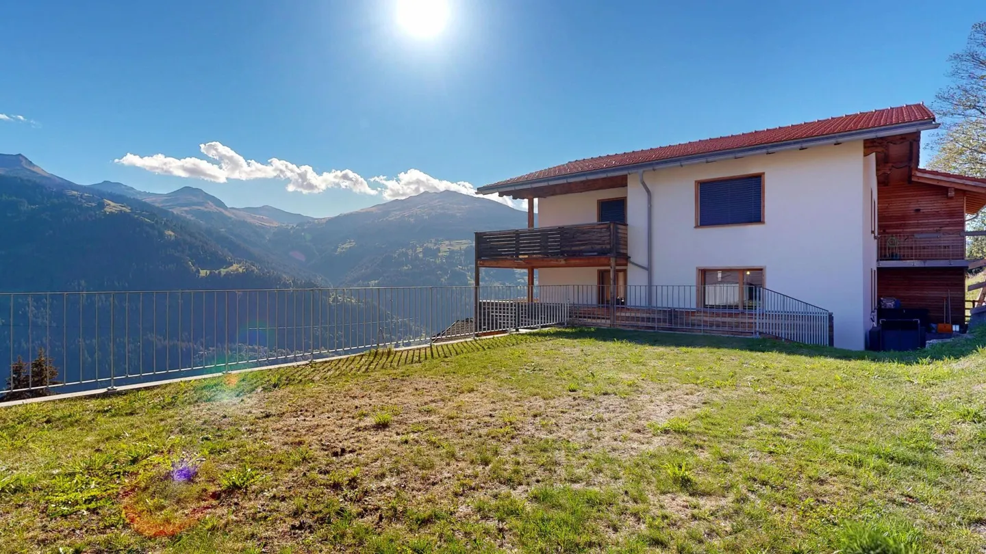 Pany : Maison ensoleillée avec jardin et vue panoramique - Photo 13 sur 18