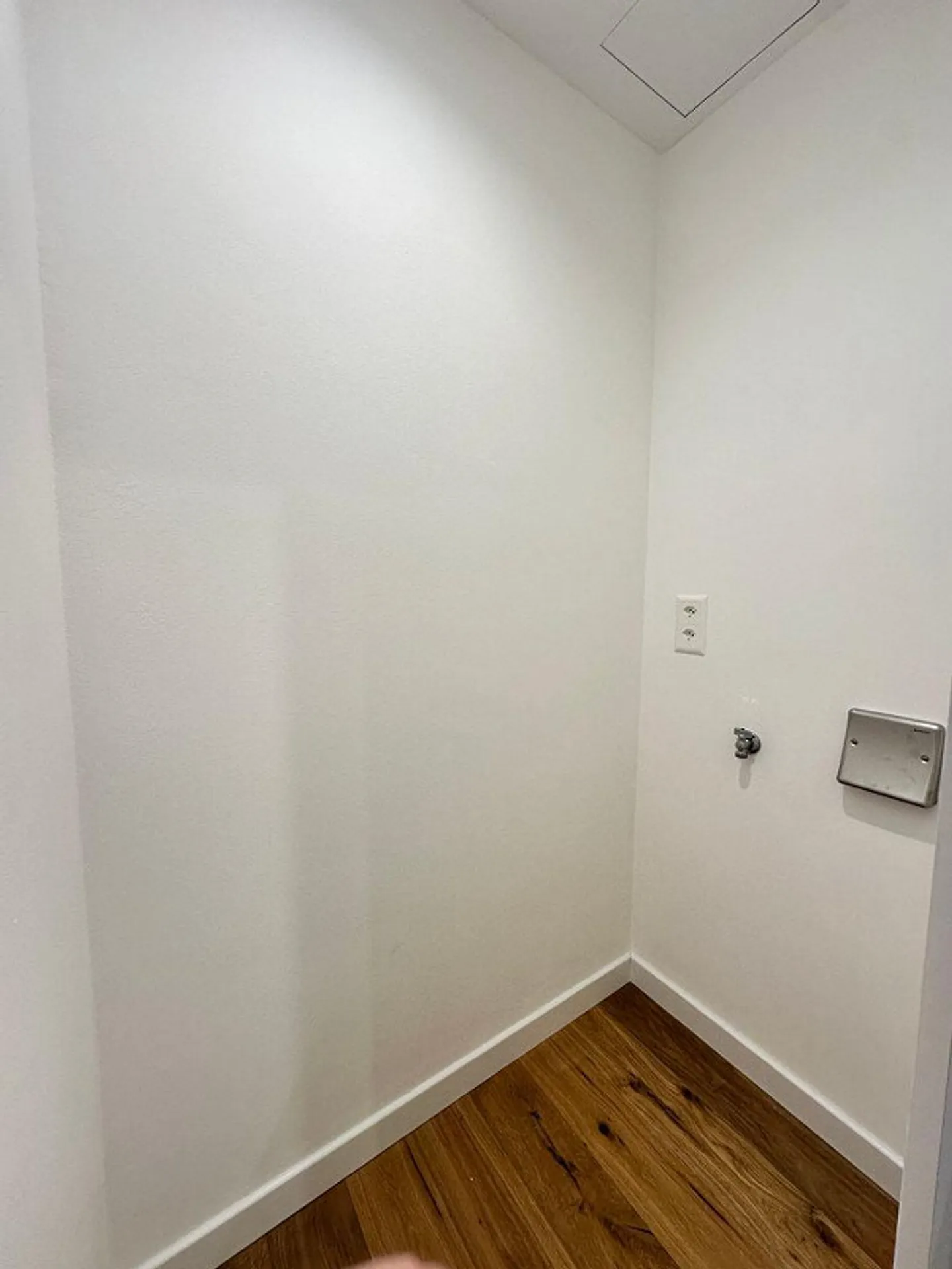 Appartamento funzionale 3,5 locali con cucina aperta, studio e posto auto incluso - Foto 3 di 8