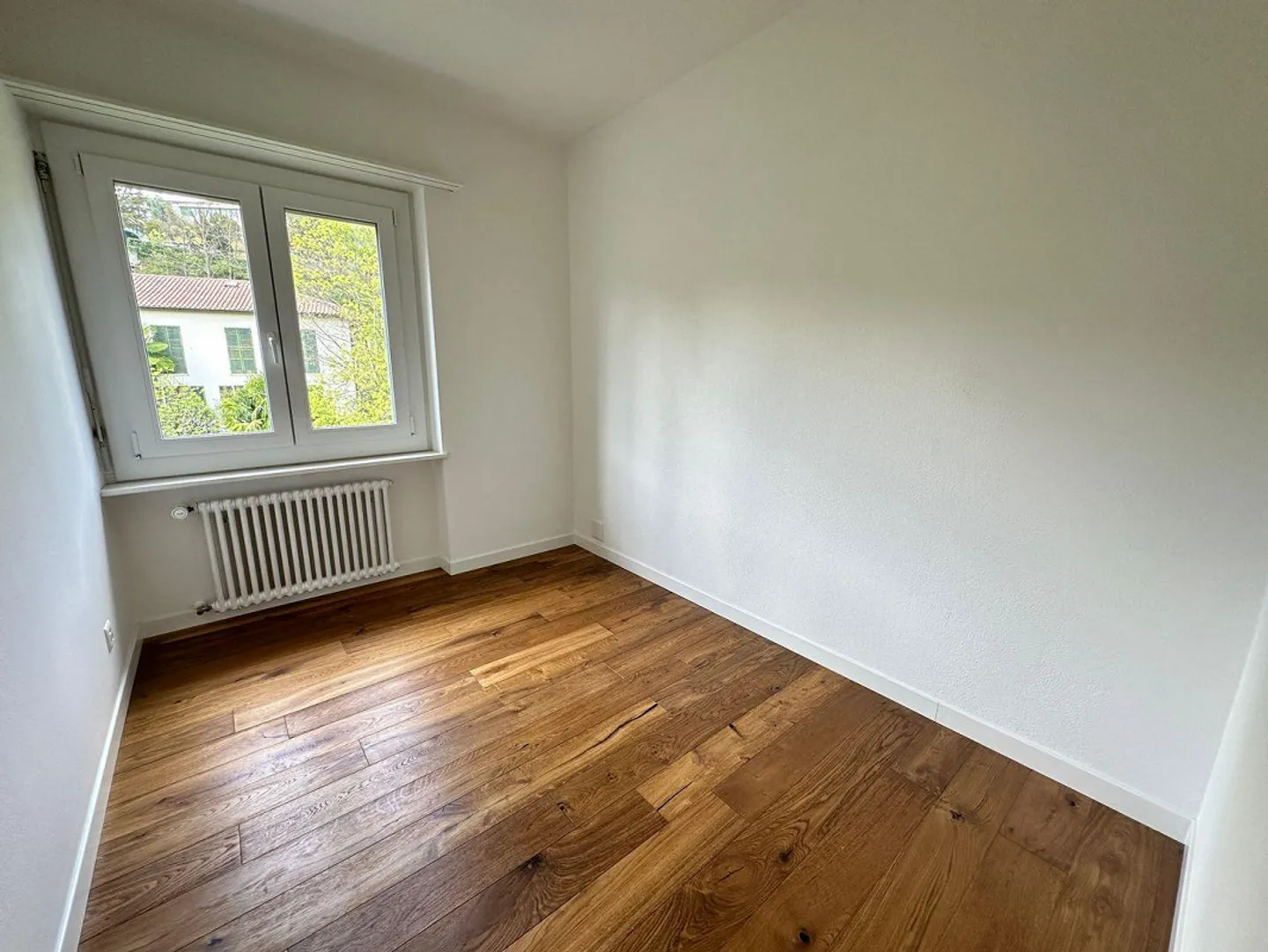 Appartamento funzionale 3,5 locali con cucina aperta, studio e posto auto incluso - Foto 7 di 8