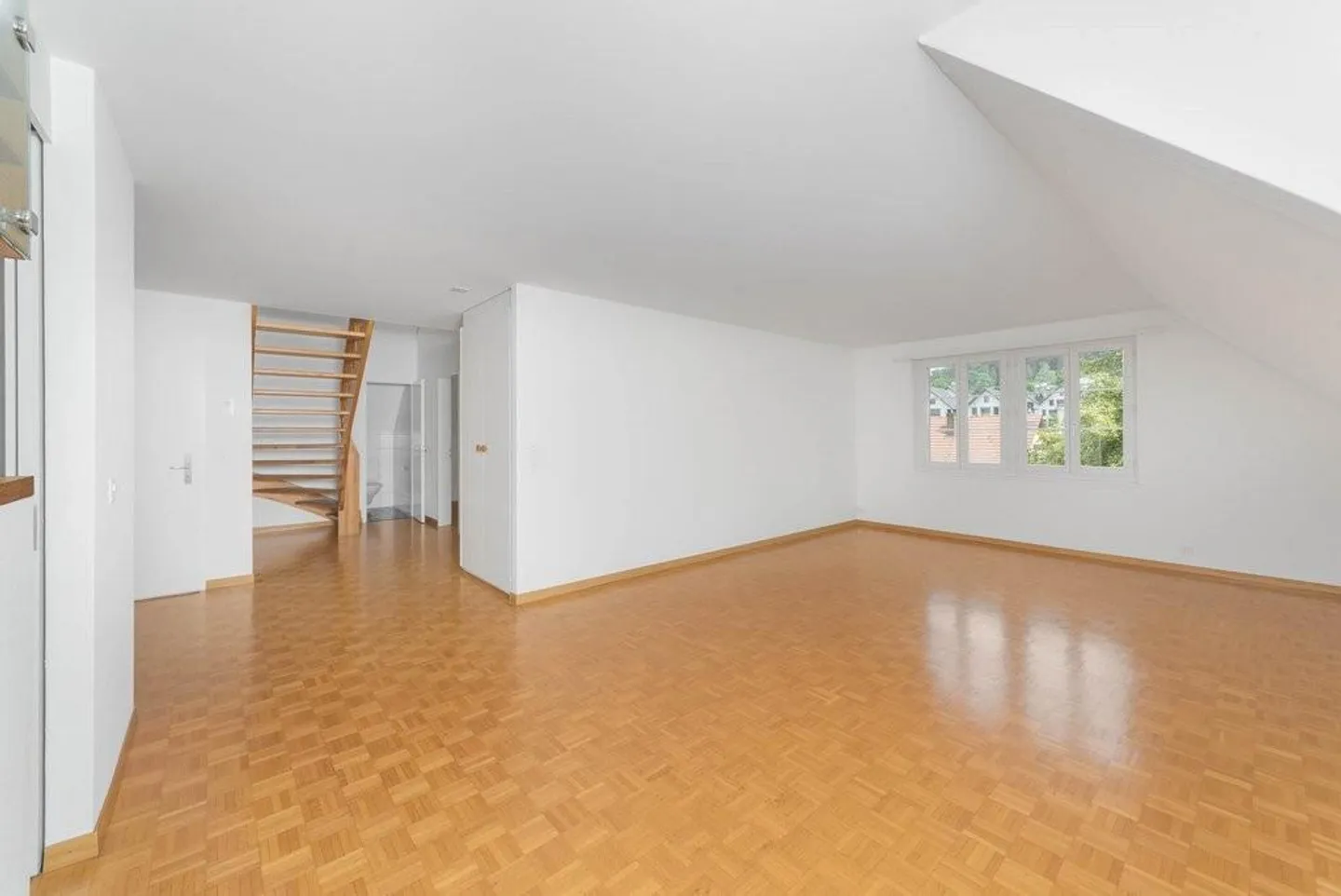2.5-room apartment for rent in Aesch ZH - Photo 1 of 9