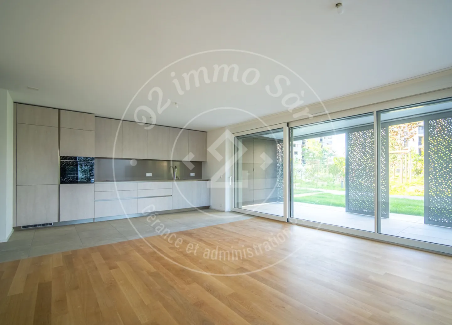 Rare 2.5-room apartment on the ground floor with garden - Photo 4 of 9