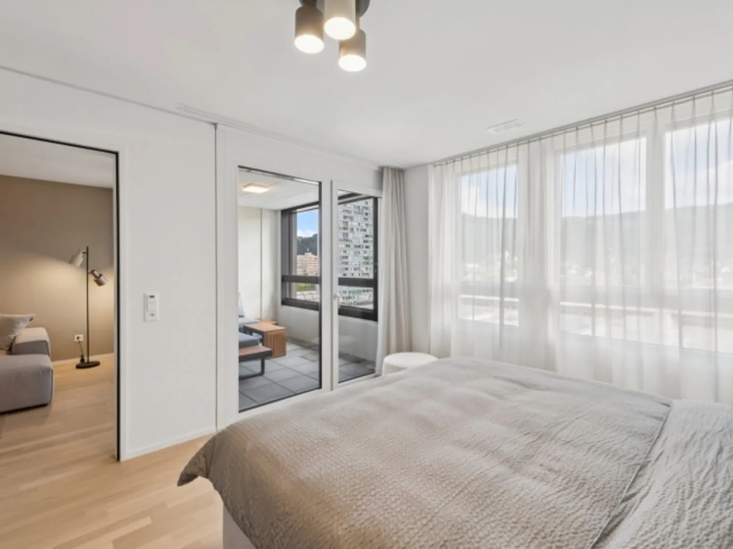 «Möblierte Apartments mit Madrid Flair  direkt im grössten Shoppingcenter der Schweiz!» - Foto 10 von 13