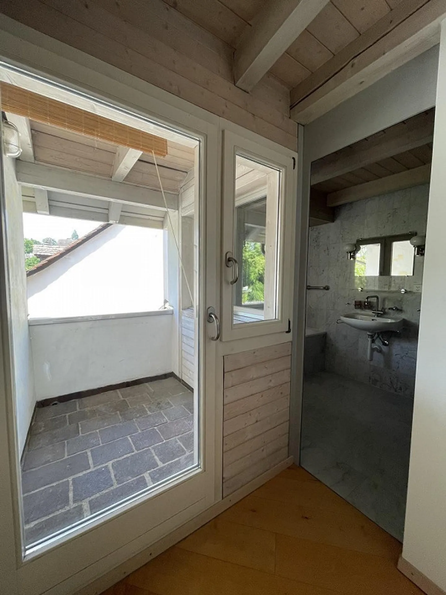 Appartamento duplex con balcone nella Neustadt - Foto 7 di 11